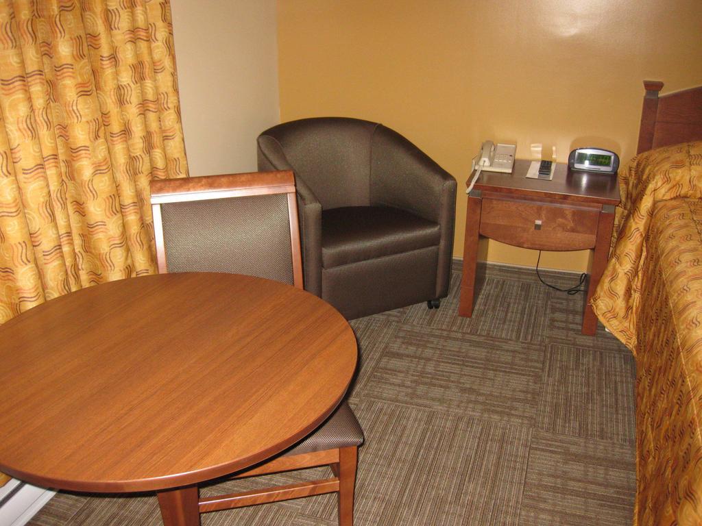 Hotel Matagami Habitación foto